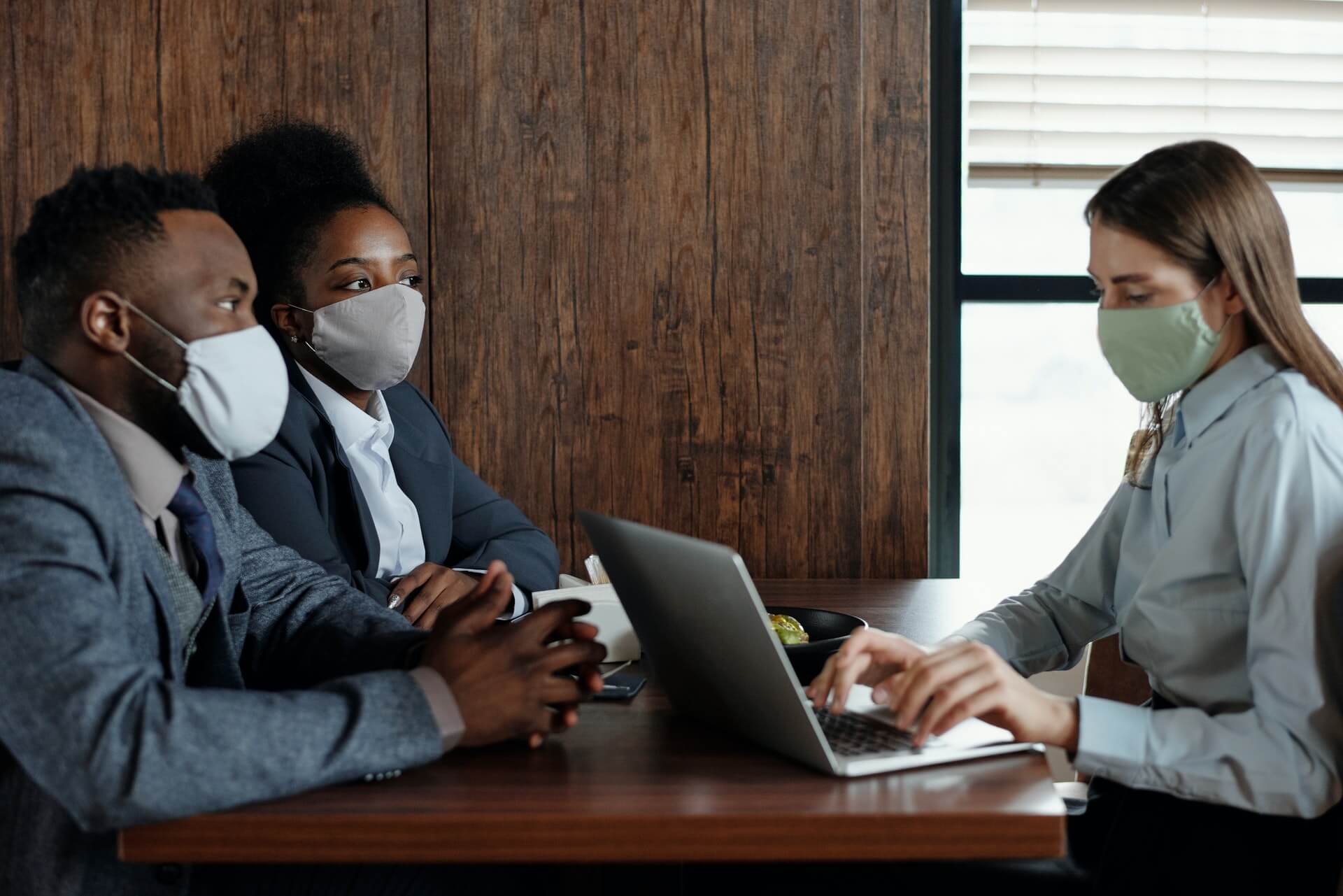 woman computer mask